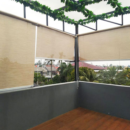 Outdoor blind (1) Outdoor blind (1)